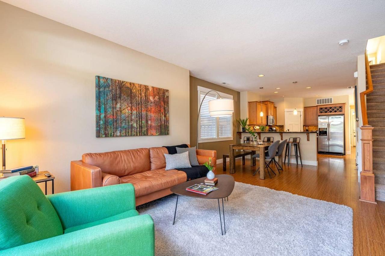 Modern Home, Four Bedrooms, King Beds Tigard Dış mekan fotoğraf