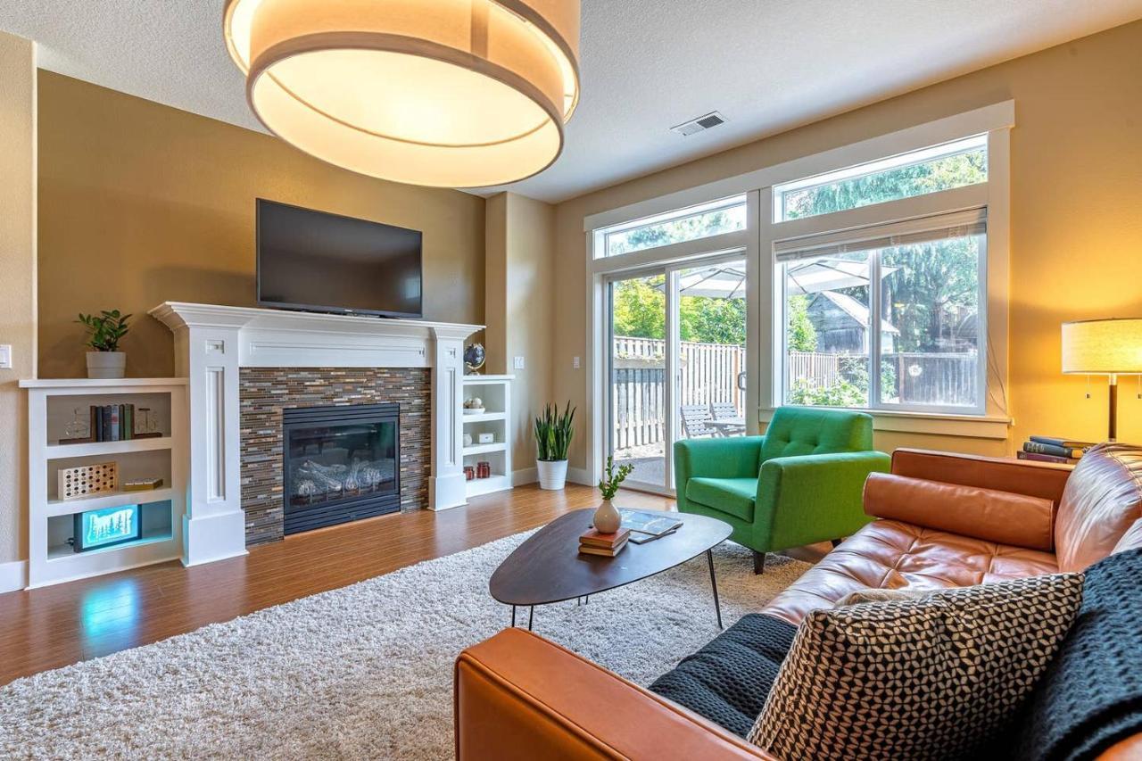 Modern Home, Four Bedrooms, King Beds Tigard Dış mekan fotoğraf