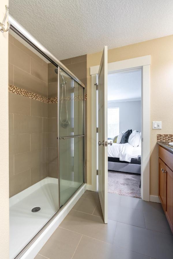 Modern Home, Four Bedrooms, King Beds Tigard Dış mekan fotoğraf
